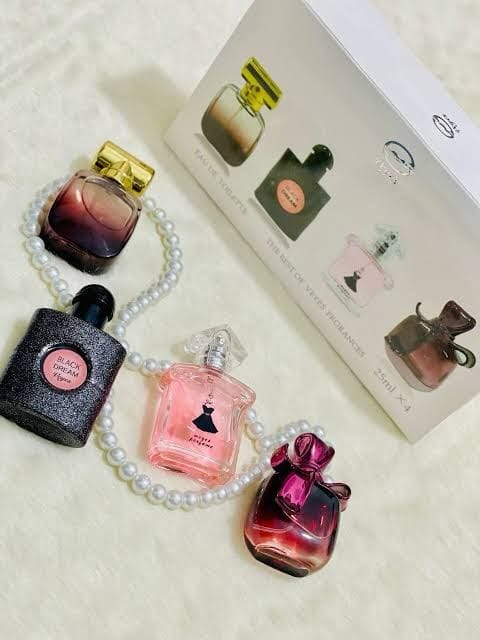 4 Mini Perfumes Gift Box (25)